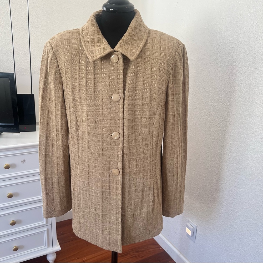 ST JOHN Blazer/ Cardigan size 16.